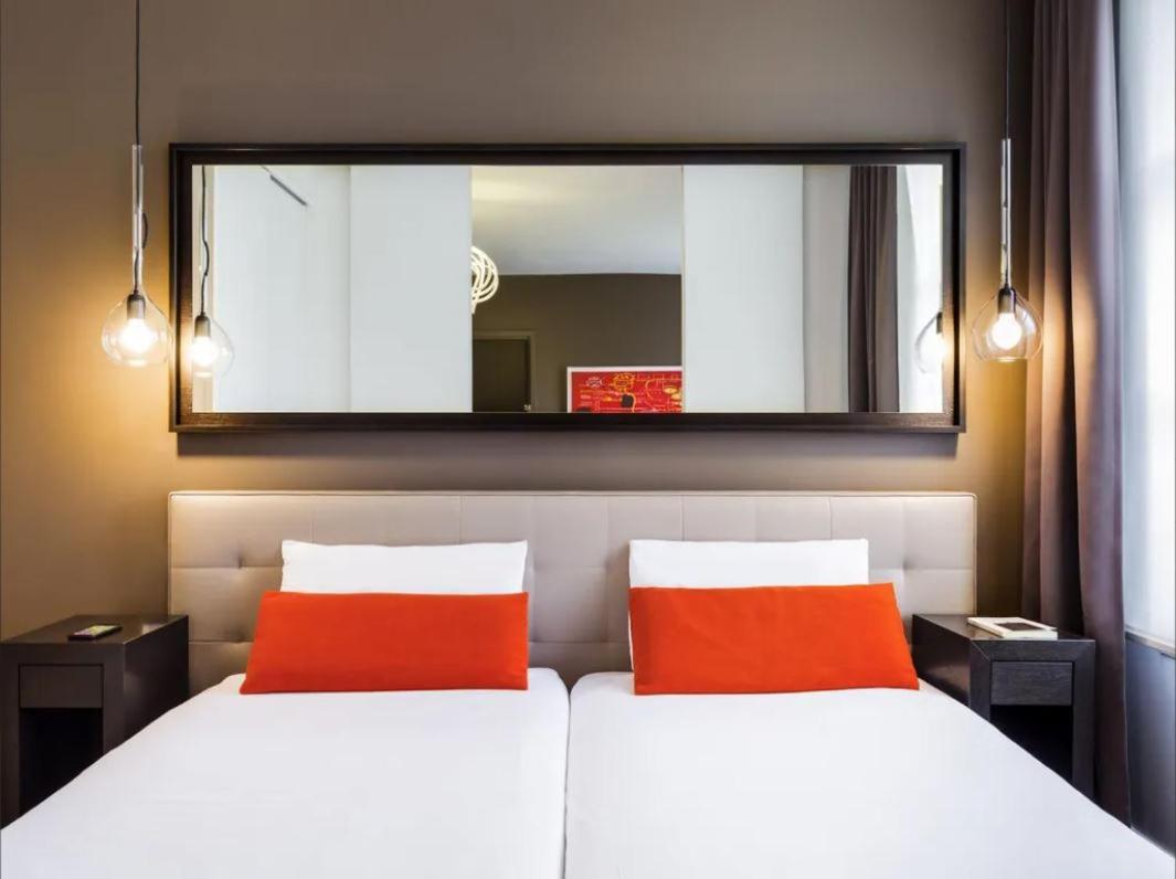 Disneyland Deluxe Flat, Outside Pool, Climatisation, 1 Min To Disney Parks 세리스 외부 사진