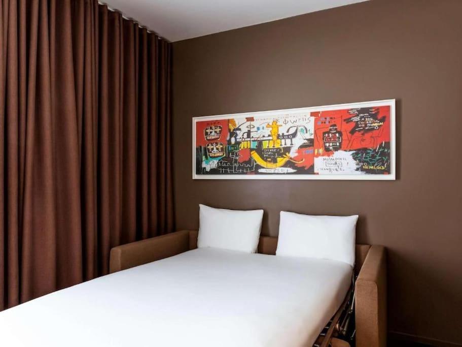 Disneyland Deluxe Flat, Outside Pool, Climatisation, 1 Min To Disney Parks 세리스 외부 사진